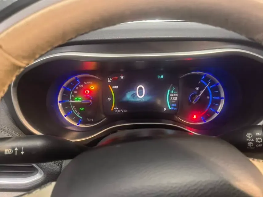 2018 Chrysler Pacifica 3.6L 245HP V6 E-CVT PHEV 16KWH,autocango,china used car exporter,china ev exporter,chinese used car exporter,chinese used ev exporter