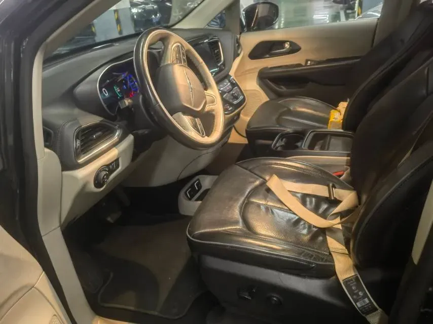 2018 Chrysler Pacifica 3.6L 245HP V6 E-CVT PHEV 16KWH,autocango,china used car exporter,china ev exporter,chinese used car exporter,chinese used ev exporter