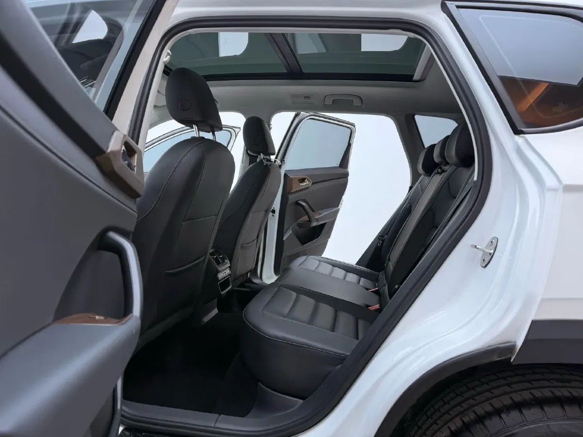 2021 Volkswagen Tharu 1.4T 150HP L4 7DCT,autocango,china used car exporter,china ev exporter,chinese used car exporter,chinese used ev exporter