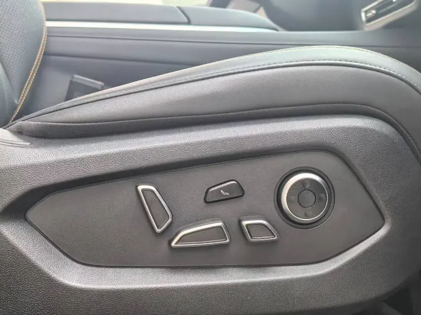 2024 Deepal S07 BEV 68.82KWH,autocango,china used car exporter,china ev exporter,chinese used car exporter,chinese used ev exporter