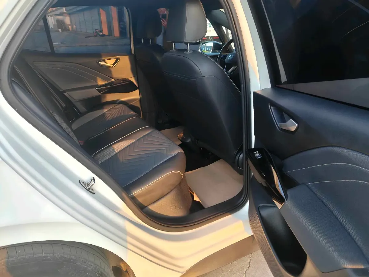 2023 Volkswagen ID.3 BEV 52.8KWH,autocango,china used car exporter,china ev exporter,chinese used car exporter,chinese used ev exporter