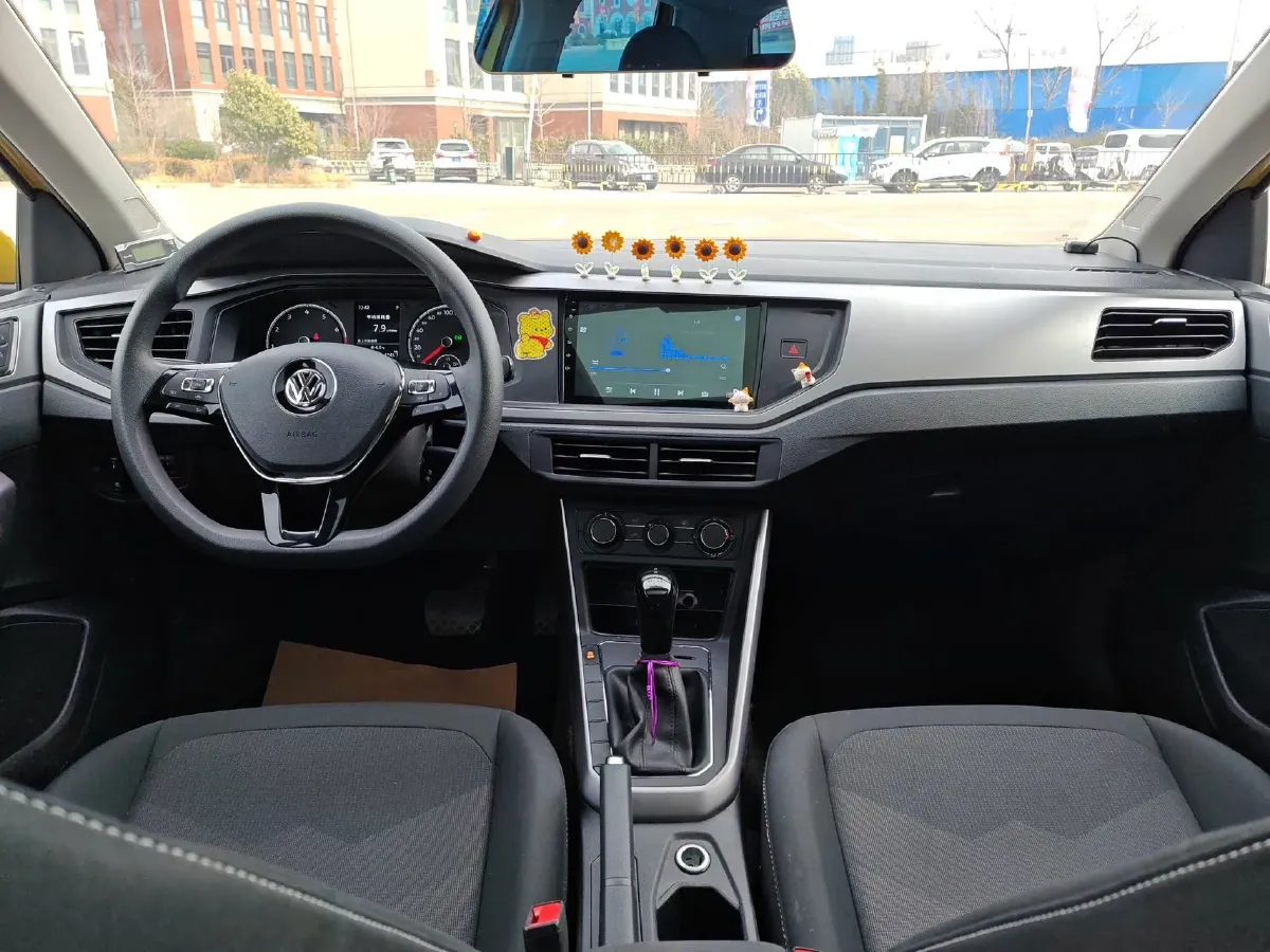 2019 Volkswagen Polo 1.5L 113HP L4 6AT,autocango,china used car exporter,china ev exporter,chinese used car exporter,chinese used ev exporter