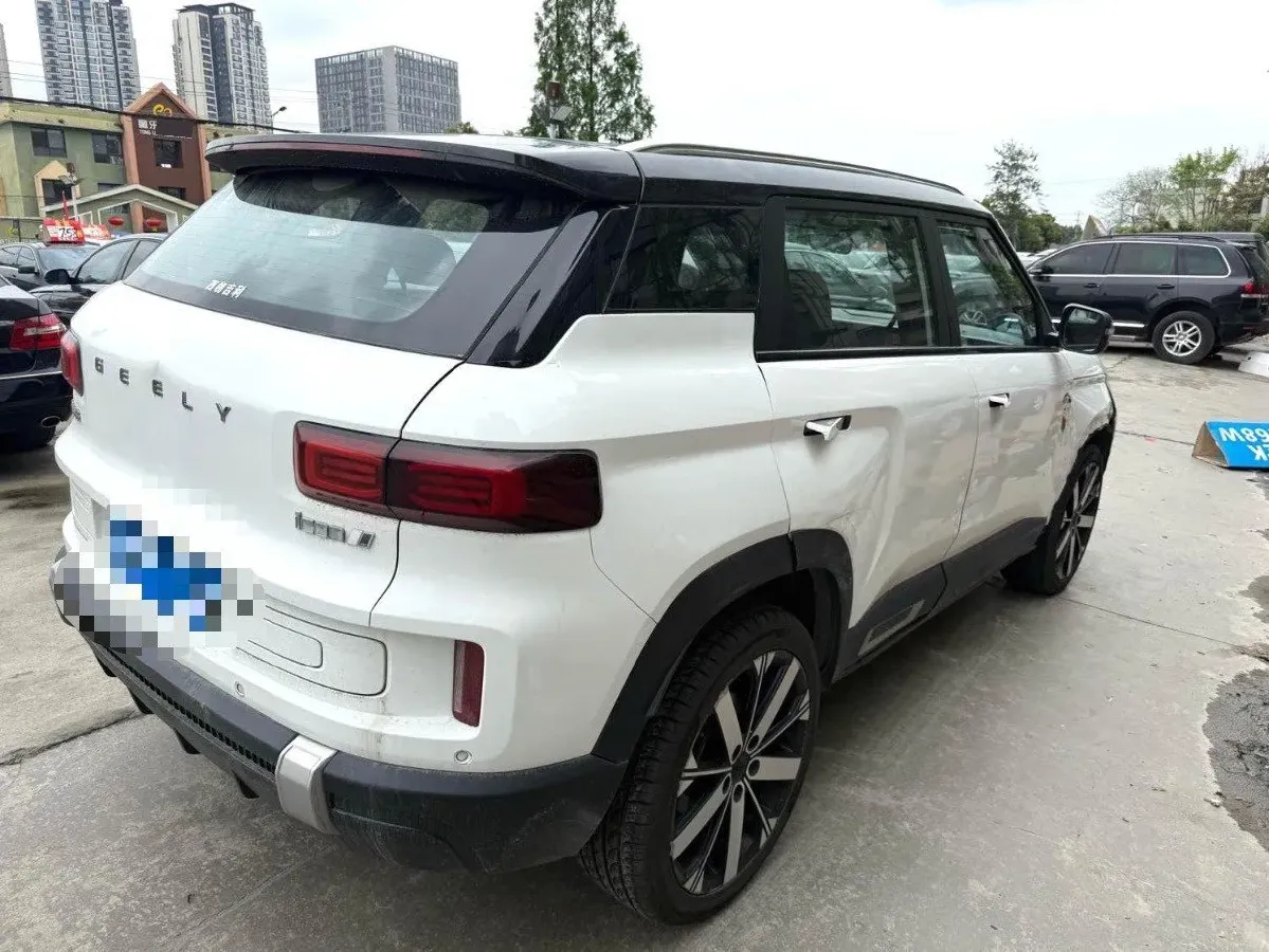 2023 Geely ICON 1.5T 181HP L4 7DCT,autocango,china used car exporter,china ev exporter,chinese used car exporter,chinese used ev exporter