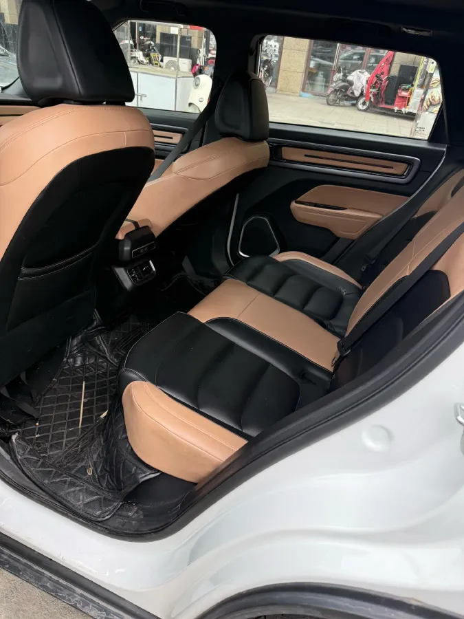 2023 Geely ICON 1.5T 181HP L4 7DCT,autocango,china used car exporter,china ev exporter,chinese used car exporter,chinese used ev exporter