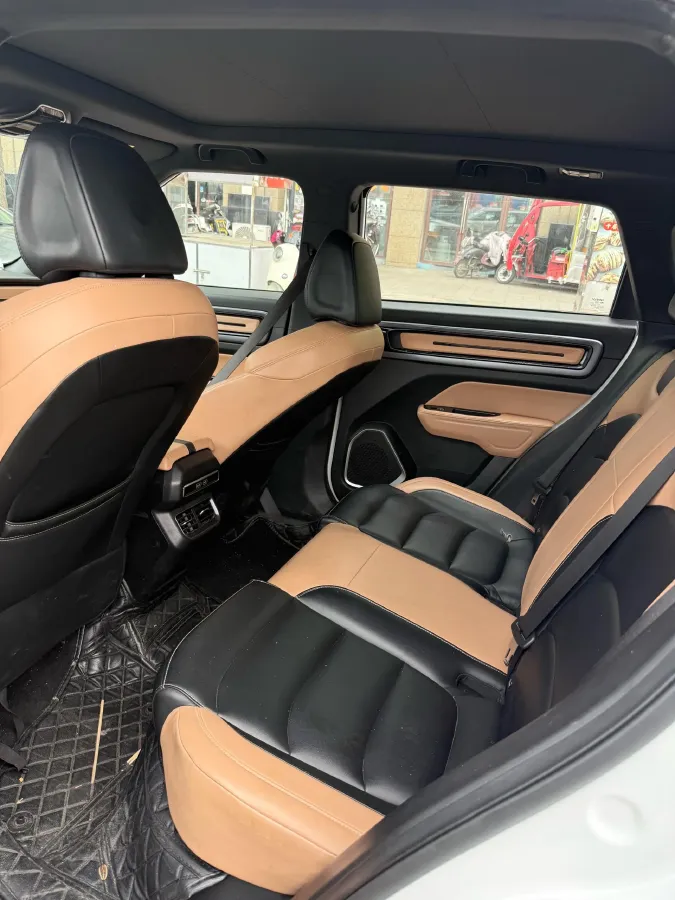 2023 Geely ICON 1.5T 181HP L4 7DCT,autocango,china used car exporter,china ev exporter,chinese used car exporter,chinese used ev exporter