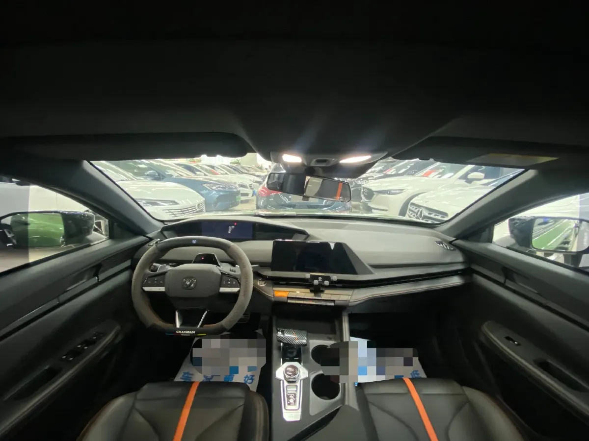 2024 ChangAn UNI-V 1.5T 188HP L4 7DCT,autocango,china used car exporter,china ev exporter,chinese used car exporter,chinese used ev exporter