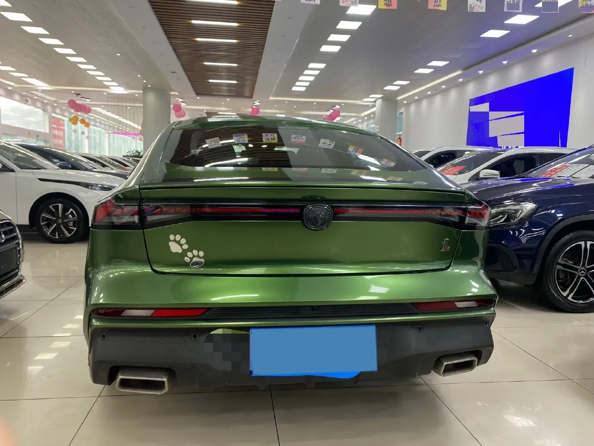 2024 ChangAn UNI-V 1.5T 188HP L4 7DCT,autocango,china used car exporter,china ev exporter,chinese used car exporter,chinese used ev exporter