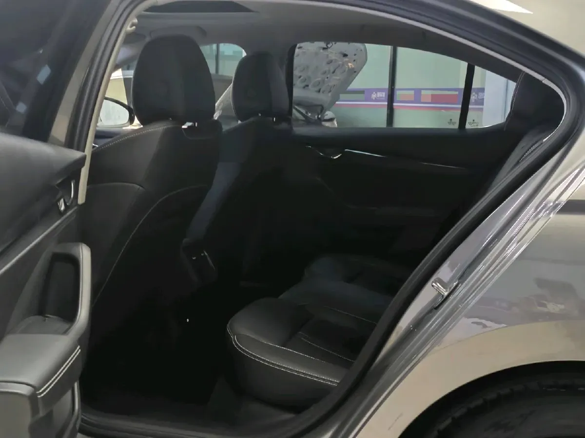 2021 Skoda Octavia 1.4T 150HP L4 7DCT,autocango,china used car exporter,china ev exporter,chinese used car exporter,chinese used ev exporter