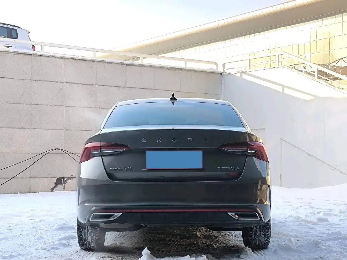 2021 Skoda Octavia 1.4T 150HP L4 7DCT,autocango,china used car exporter,china ev exporter,chinese used car exporter,chinese used ev exporter