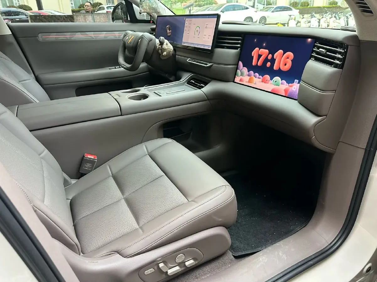 2026 IM LS6 REEV 155HP REEV,autocango,china used car exporter,china ev exporter,chinese used car exporter,chinese used ev exporter