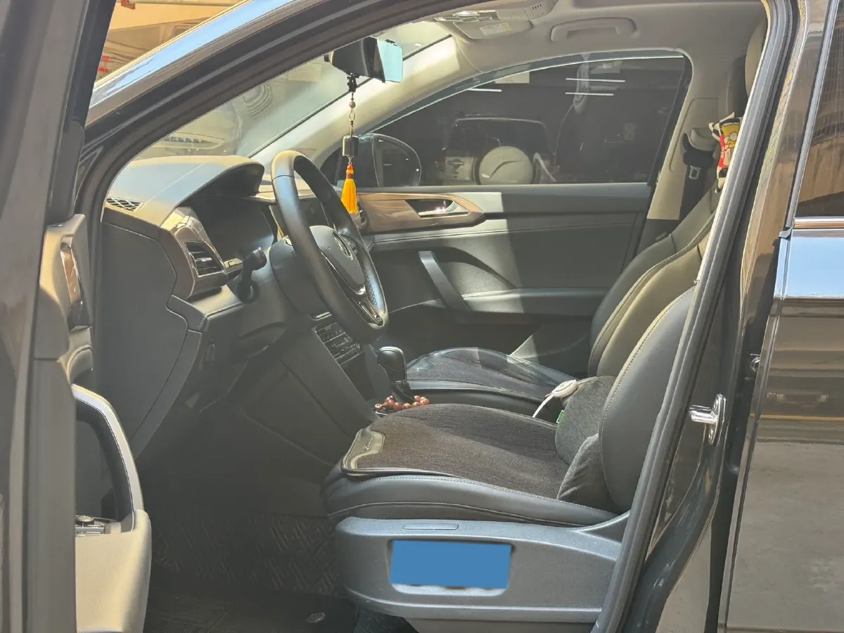 2021 Volkswagen Tharu 1.4T 150HP L4 7DCT,autocango,china used car exporter,china ev exporter,chinese used car exporter,chinese used ev exporter