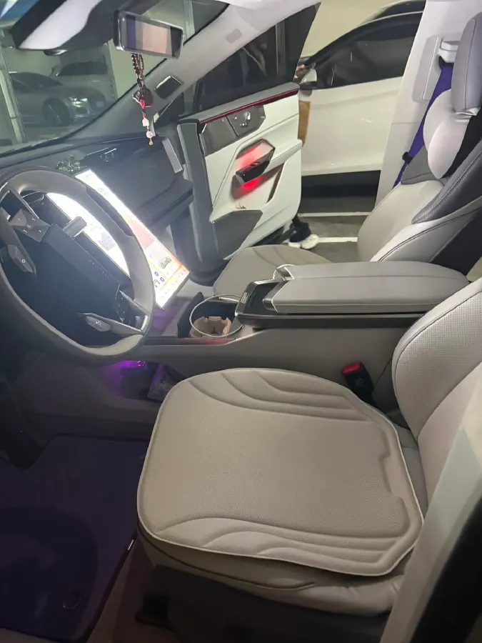 2023 HiPhi Y BEV 115KWH,autocango,china used car exporter,china ev exporter,chinese used car exporter,chinese used ev exporter