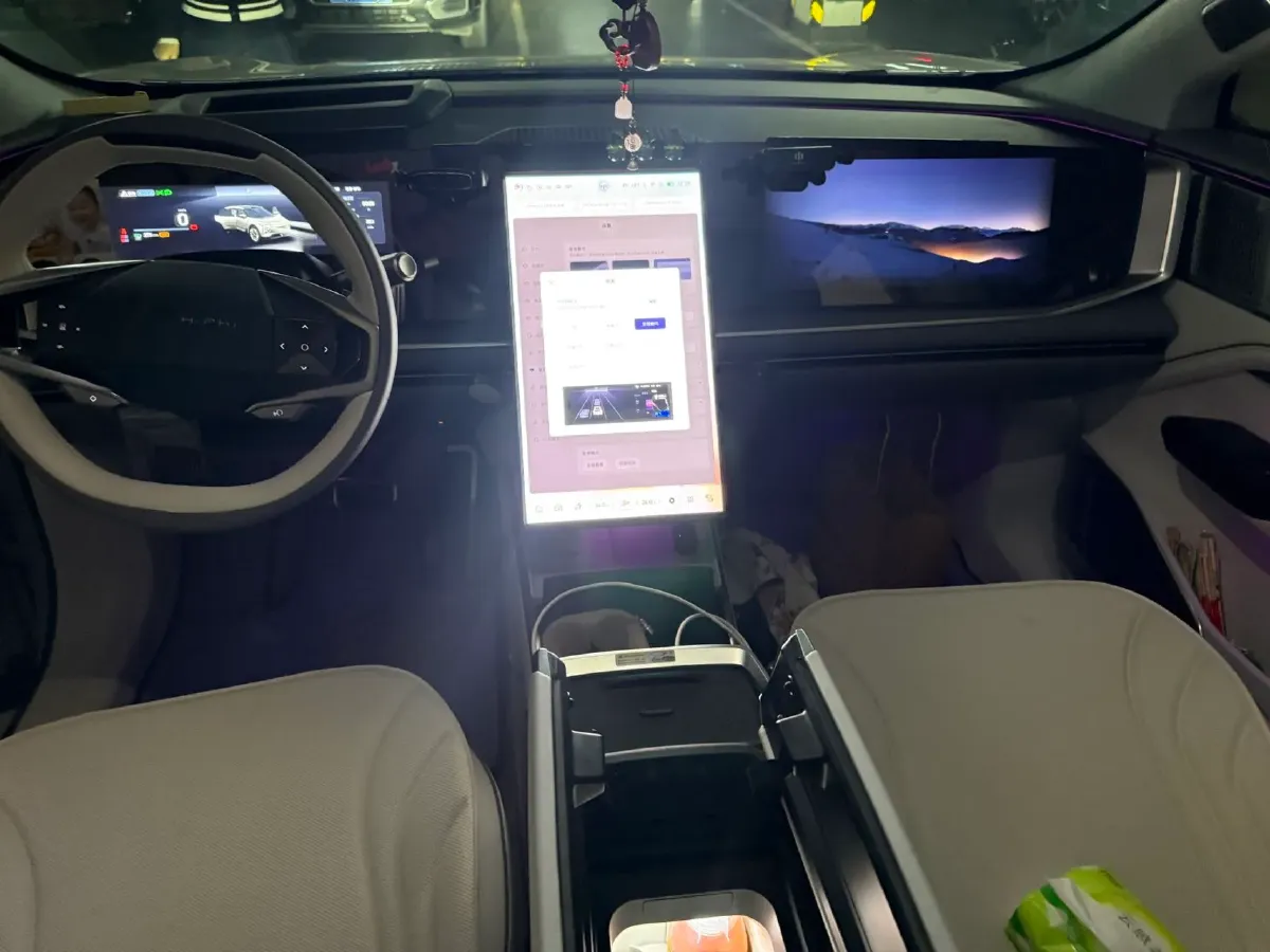 2023 HiPhi Y BEV 115KWH,autocango,china used car exporter,china ev exporter,chinese used car exporter,chinese used ev exporter