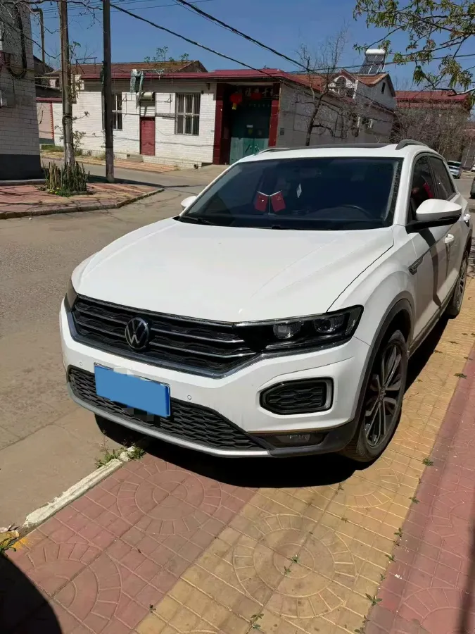 2021 Volkswagen T-Roc 1.4T 150HP L4 7DCT,autocango,china used car exporter,china ev exporter,chinese used car exporter,chinese used ev exporter