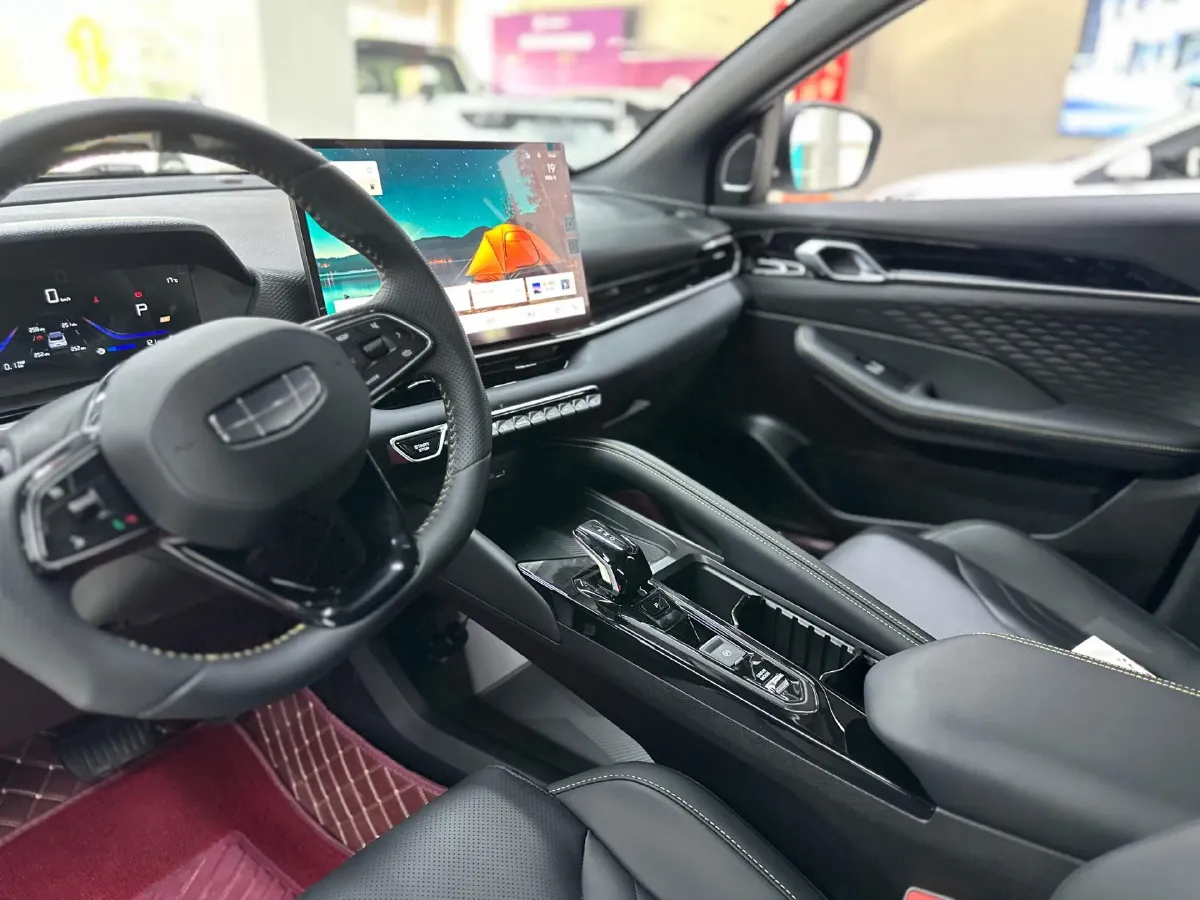 2025 Geely Coolray 1.5T 181HP L4 7DCT,autocango,china used car exporter,china ev exporter,chinese used car exporter,chinese used ev exporter