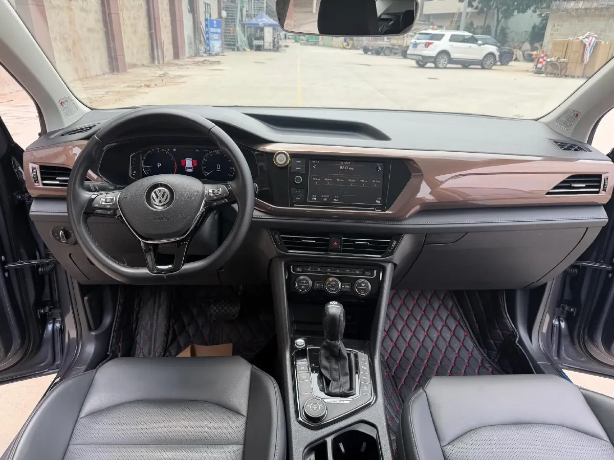 2020 Volkswagen Tharu 2.0T 186HP L4 7DCT,autocango,china used car exporter,china ev exporter,chinese used car exporter,chinese used ev exporter