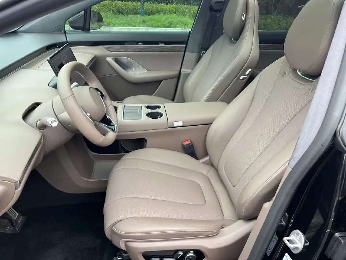 2025 Luxeed R7 REEV 156HP REEV 37KWH,autocango,china used car exporter,china ev exporter,chinese used car exporter,chinese used ev exporter