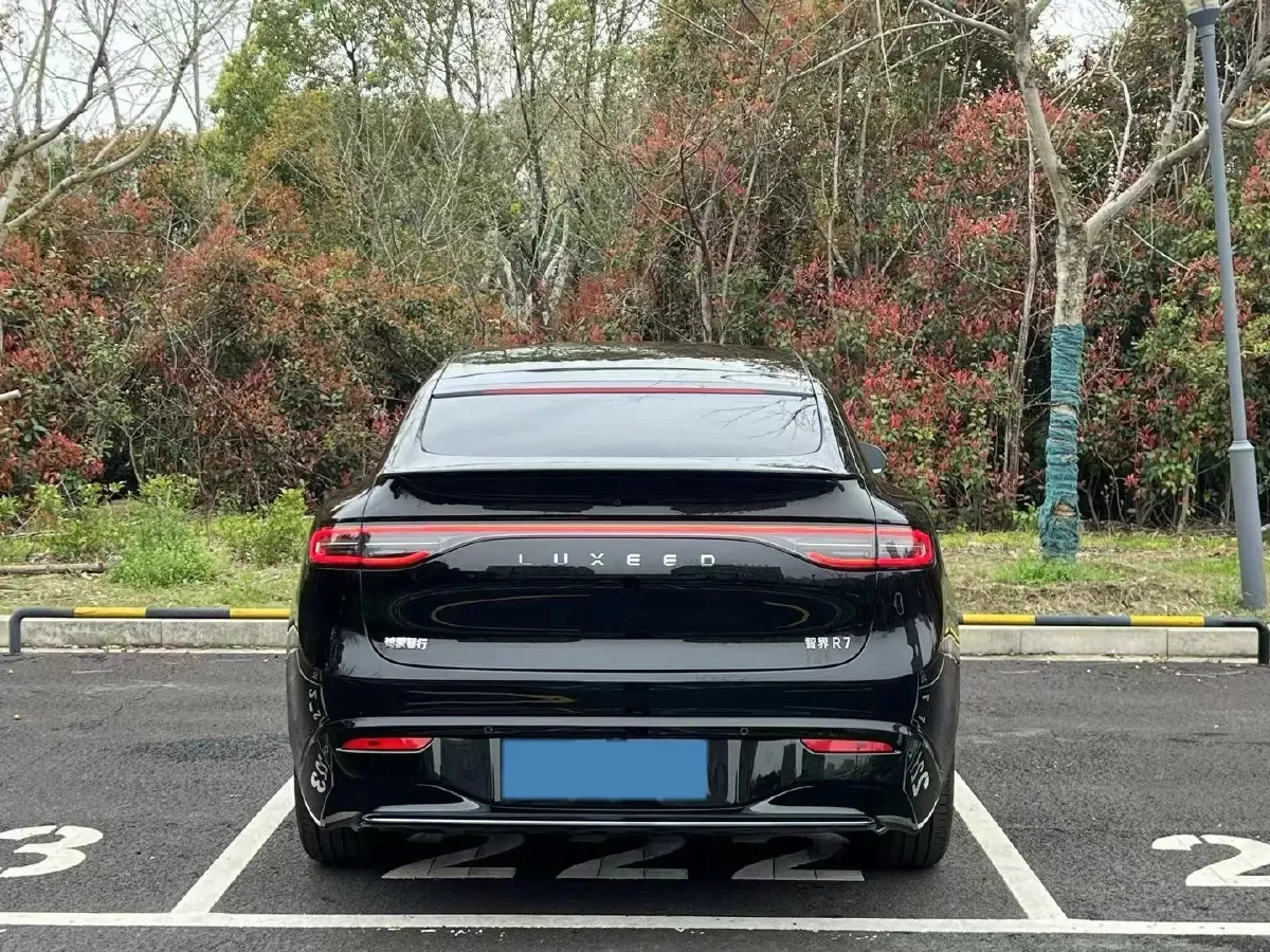 2025 Luxeed R7 REEV 156HP REEV 37KWH,autocango,china used car exporter,china ev exporter,chinese used car exporter,chinese used ev exporter