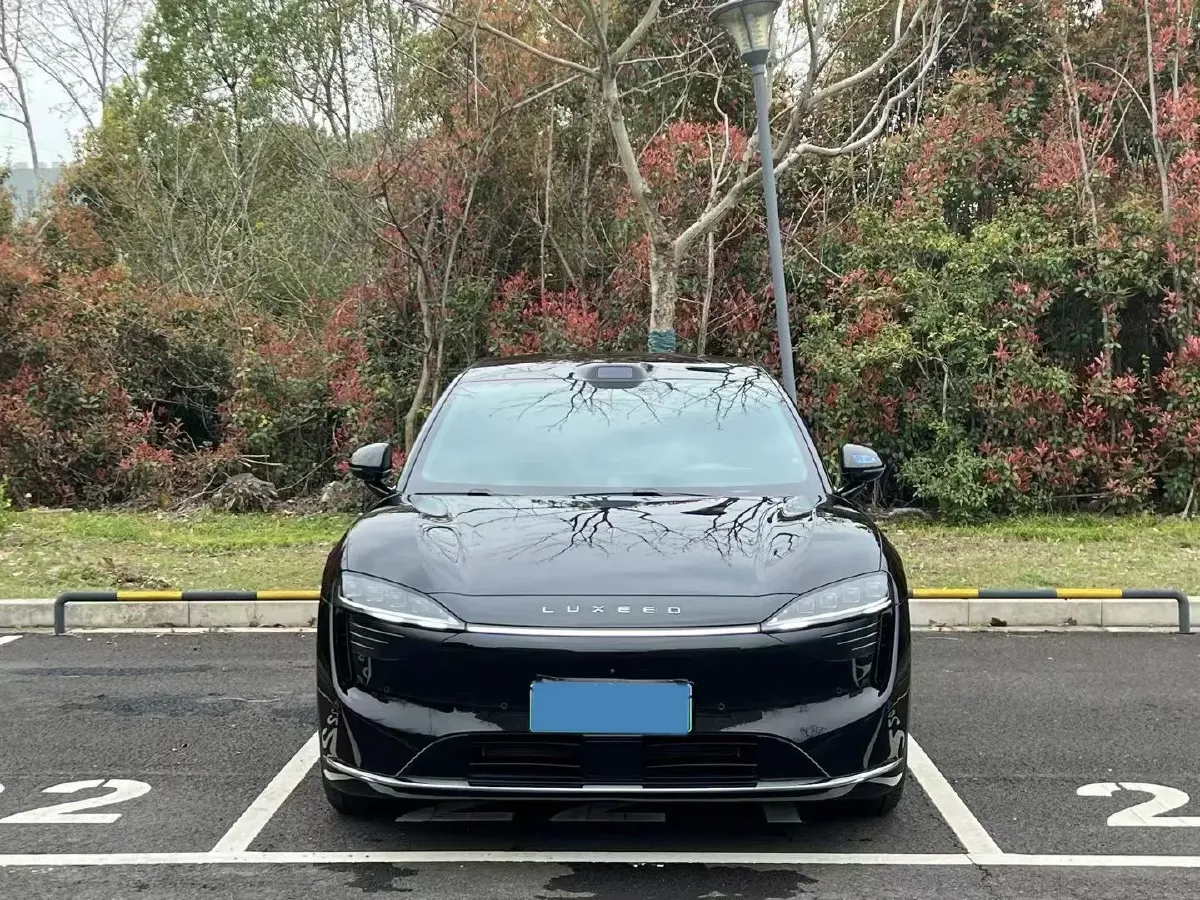 2025 Luxeed R7 REEV 156HP REEV 37KWH,autocango,china used car exporter,china ev exporter,chinese used car exporter,chinese used ev exporter