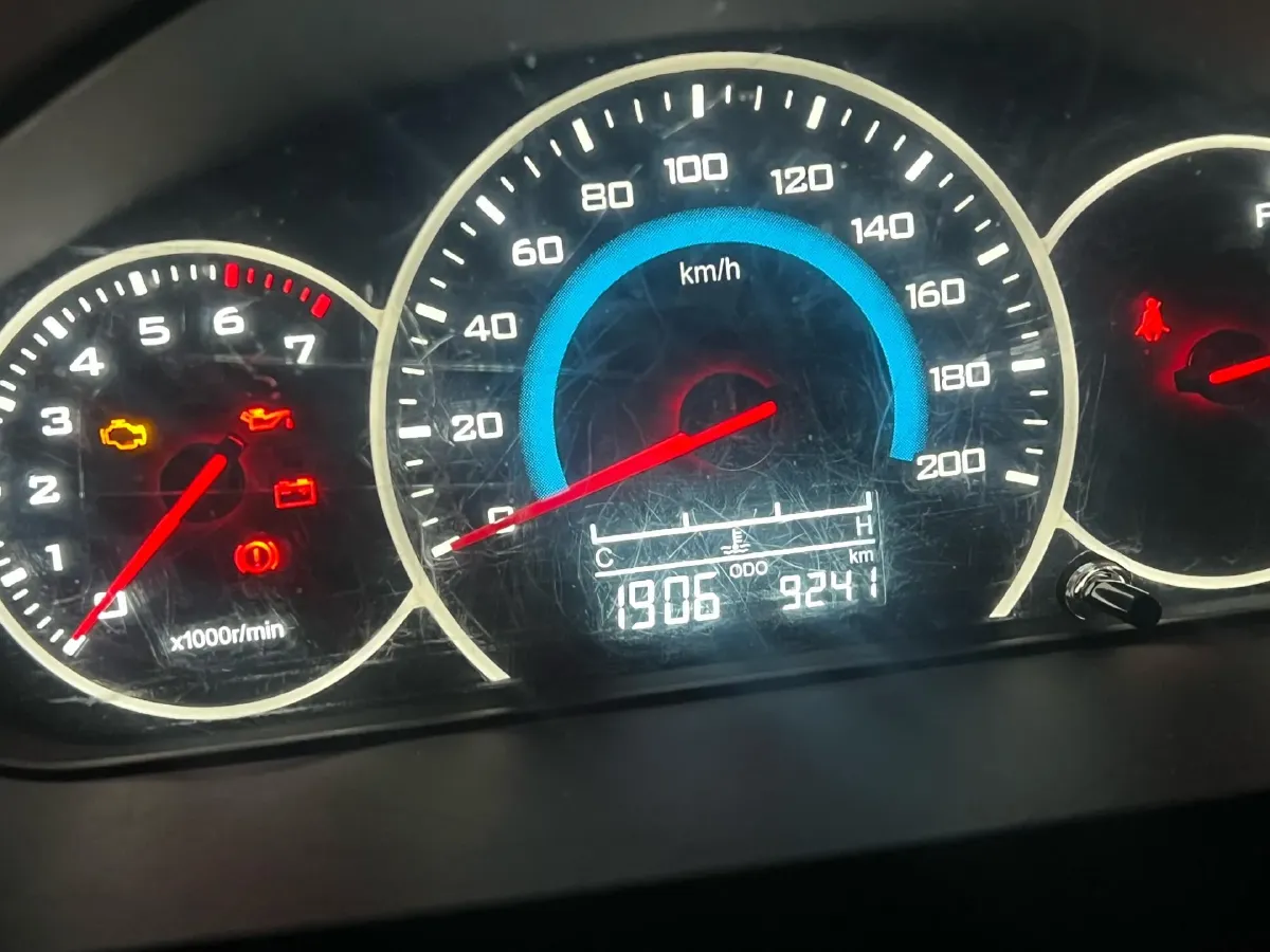 2023 WuLing RongGuang New Truck 2.0L 136HP L4 5MT,autocango,china used car exporter,china ev exporter,chinese used car exporter,chinese used ev exporter