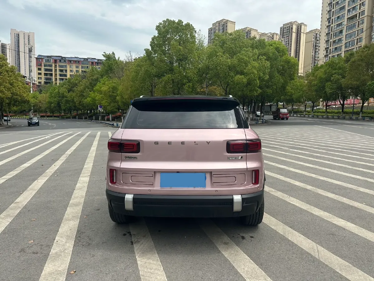 2023 Geely ICON 1.5T 181HP L4 7DCT,autocango,china used car exporter,china ev exporter,chinese used car exporter,chinese used ev exporter