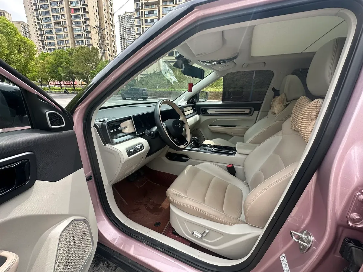 2023 Geely ICON 1.5T 181HP L4 7DCT,autocango,china used car exporter,china ev exporter,chinese used car exporter,chinese used ev exporter