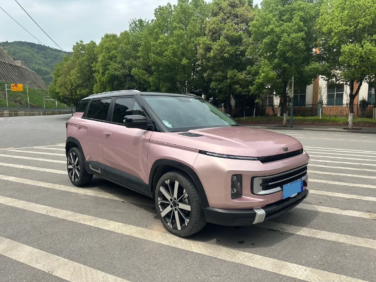 2023 Geely ICON 1.5T 181HP L4 7DCT,autocango,china used car exporter,china ev exporter,chinese used car exporter,chinese used ev exporter