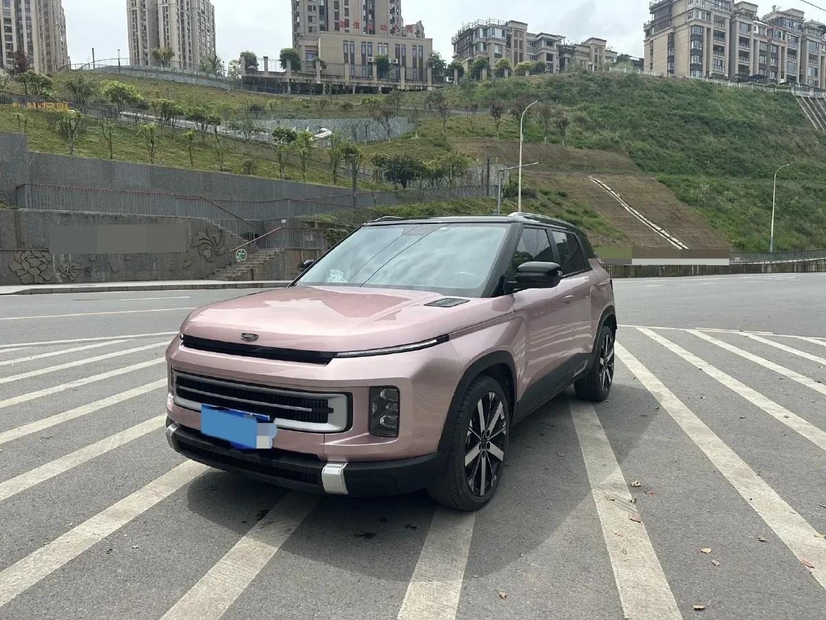 2023 Geely ICON 1.5T 181HP L4 7DCT,autocango,china used car exporter,china ev exporter,chinese used car exporter,chinese used ev exporter