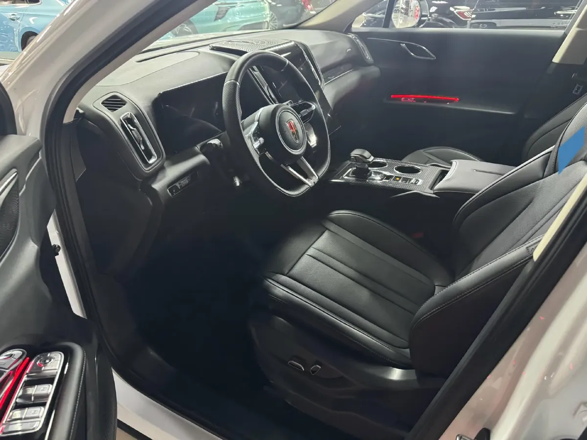 2024 HongQi HS3 1.5T 169HP L4 1DHT PHEV 18.4KWH,autocango,china used car exporter,china ev exporter,chinese used car exporter,chinese used ev exporter