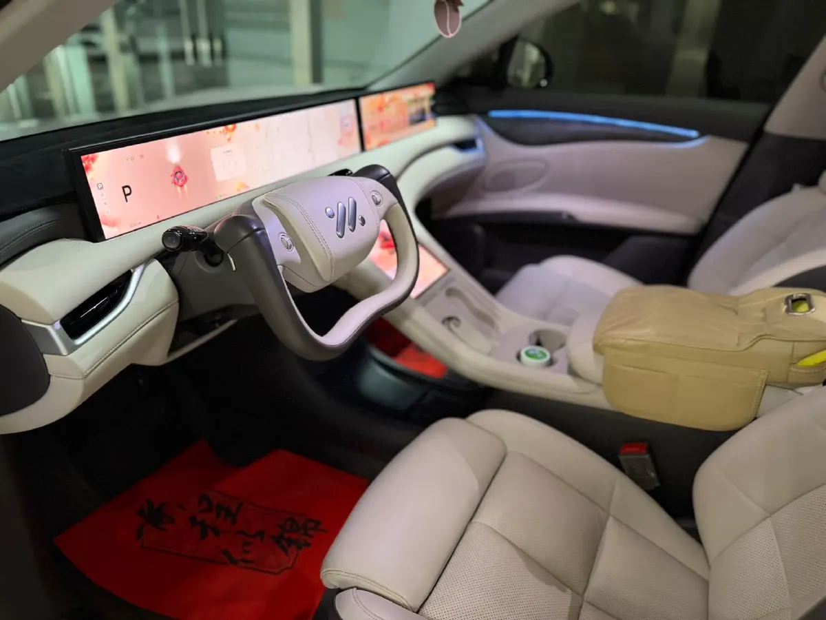 2023 IM LS6 BEV 71KWH,autocango,china used car exporter,china ev exporter,chinese used car exporter,chinese used ev exporter