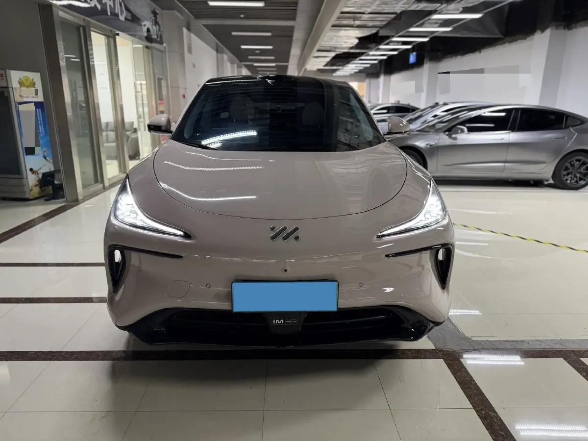 2023 IM LS6 BEV 71KWH,autocango,china used car exporter,china ev exporter,chinese used car exporter,chinese used ev exporter