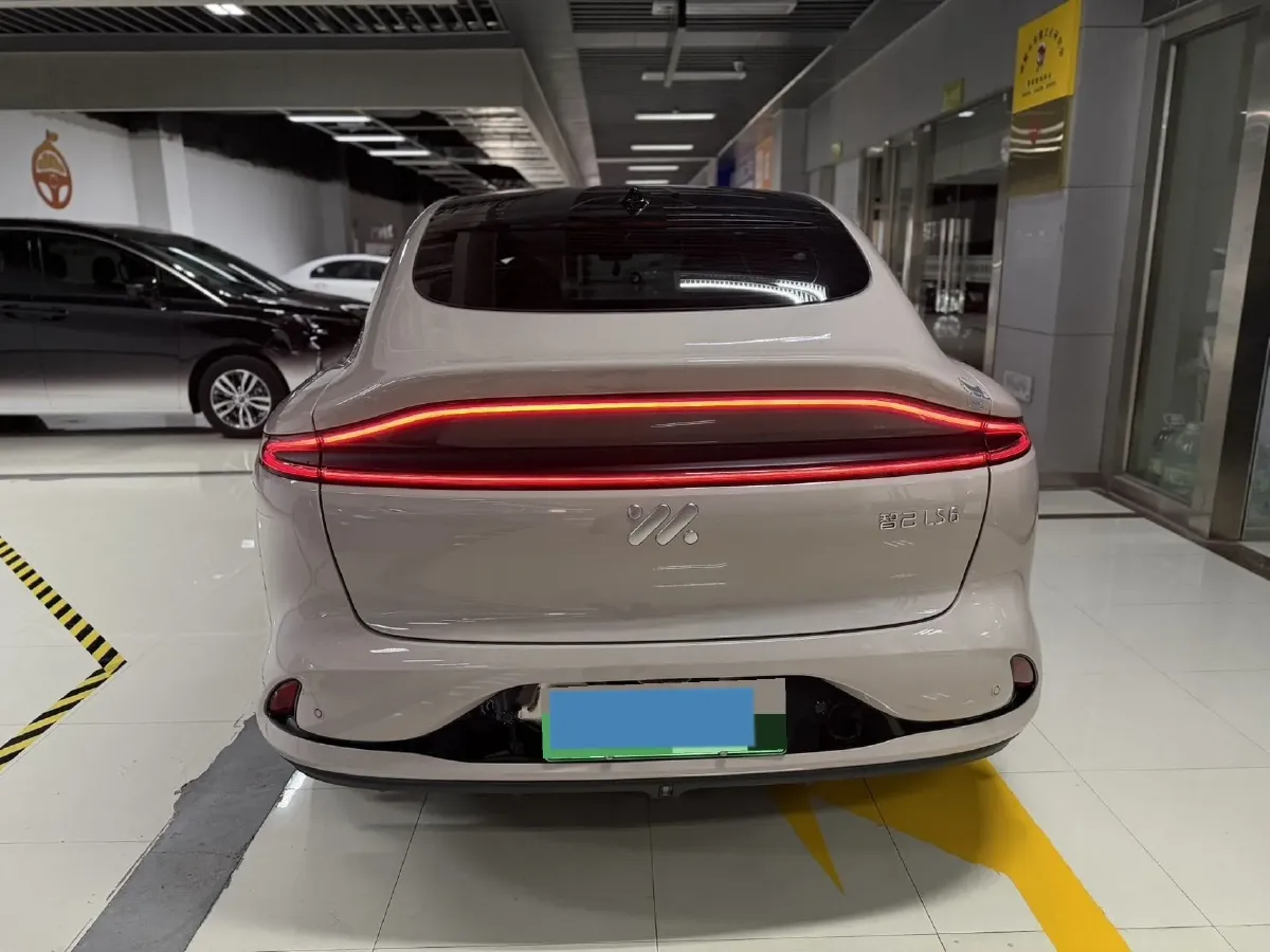 2023 IM LS6 BEV 71KWH,autocango,china used car exporter,china ev exporter,chinese used car exporter,chinese used ev exporter