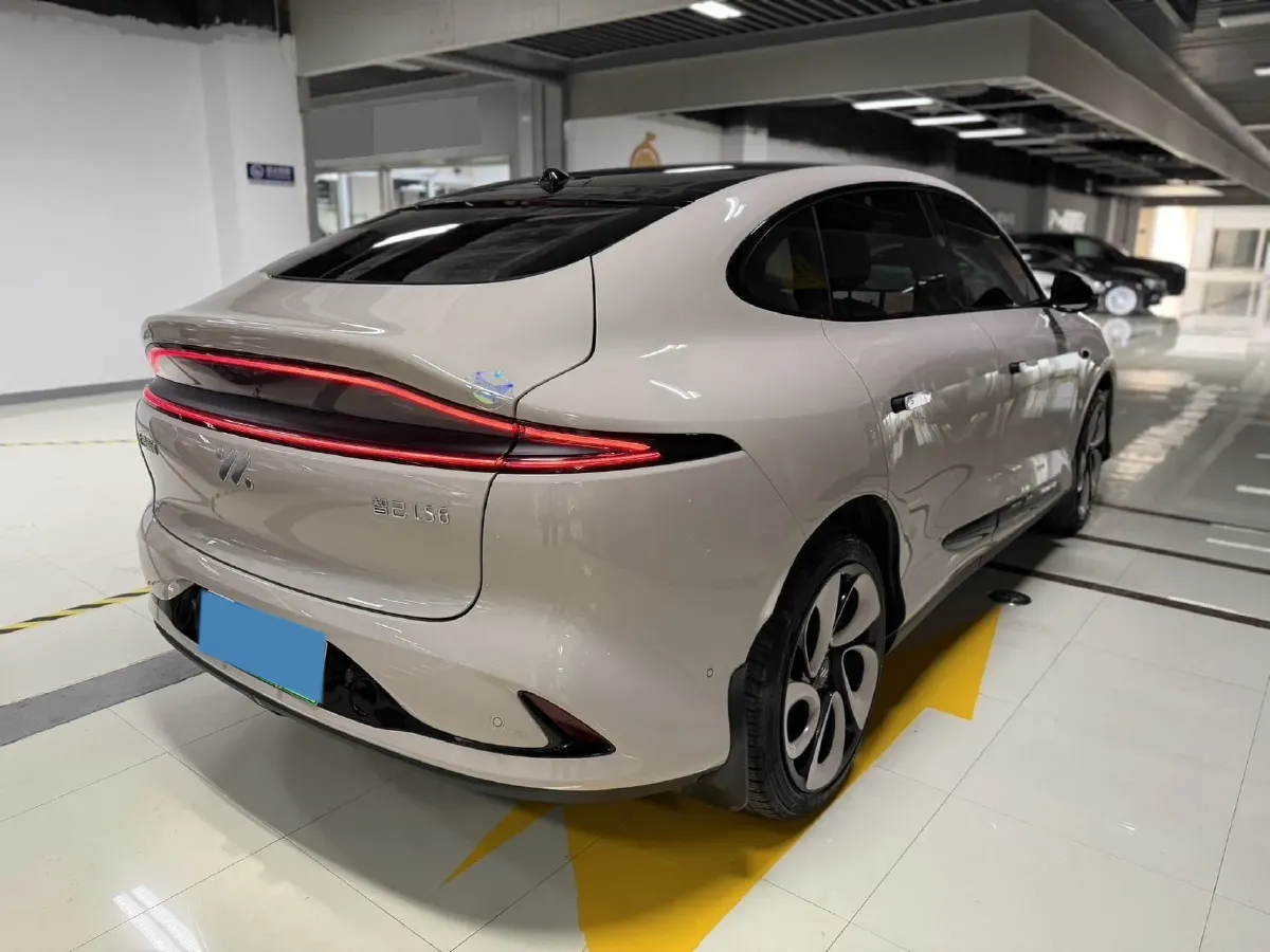 2023 IM LS6 BEV 71KWH,autocango,china used car exporter,china ev exporter,chinese used car exporter,chinese used ev exporter