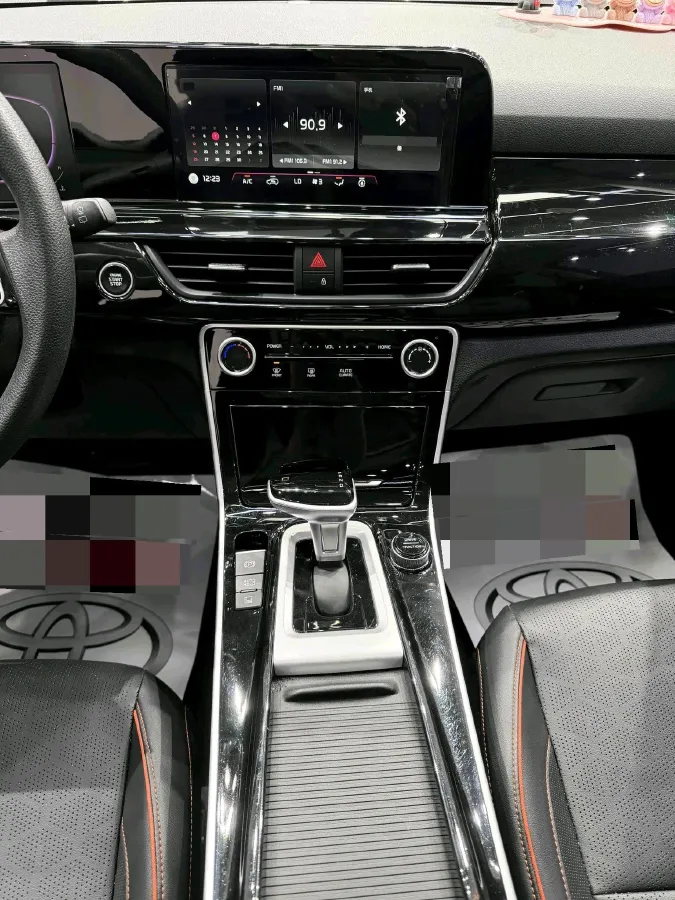 2023 Kia Seltos 1.5L 115HP L4 CVT,autocango,china used car exporter,china ev exporter,chinese used car exporter,chinese used ev exporter