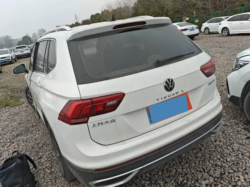 2023 Volkswagen Tiguan L 1.5T 160HP L4 7DCT,autocango,china used car exporter,china ev exporter,chinese used car exporter,chinese used ev exporter