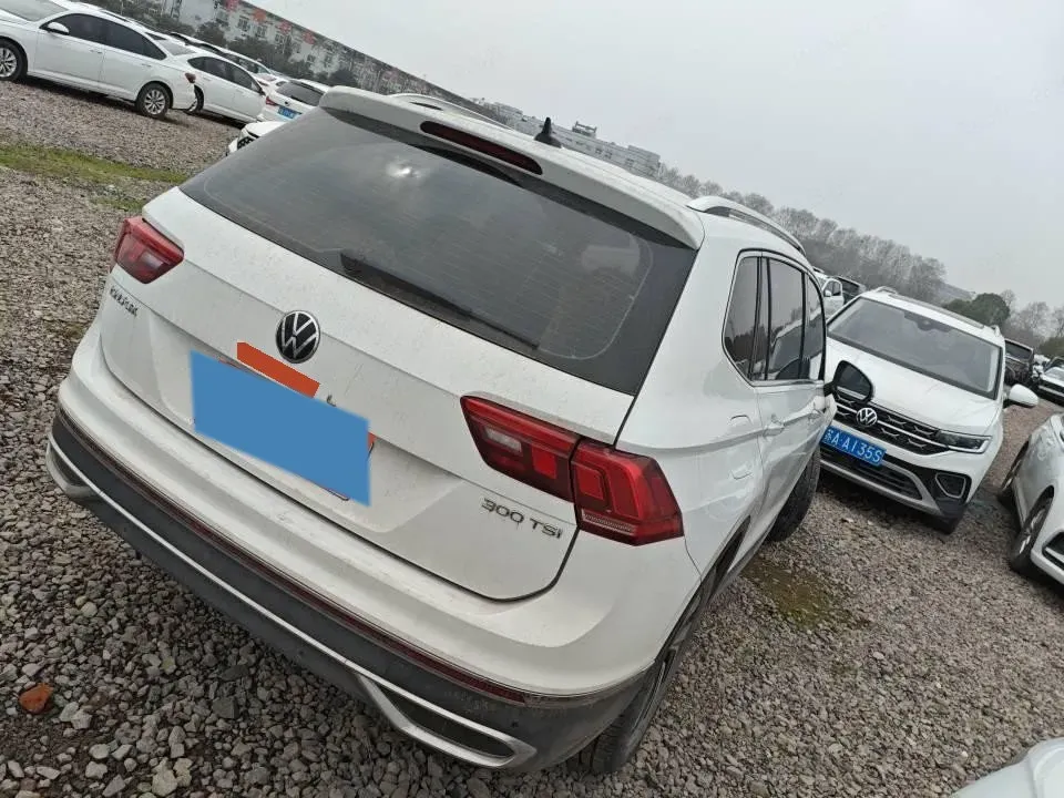 2023 Volkswagen Tiguan L 1.5T 160HP L4 7DCT,autocango,china used car exporter,china ev exporter,chinese used car exporter,chinese used ev exporter
