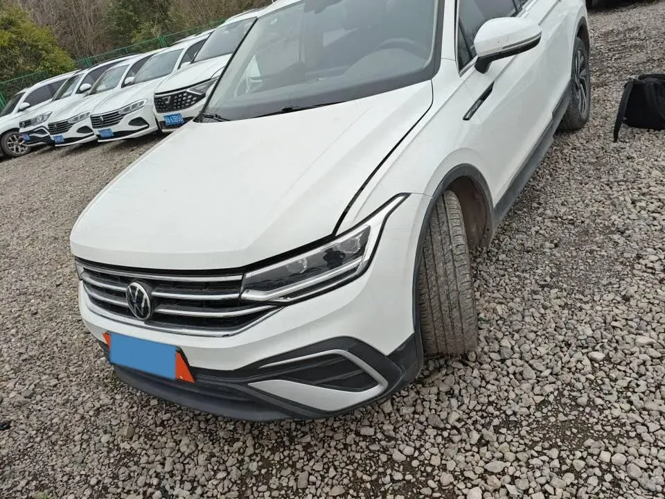 2023 Volkswagen Tiguan L 1.5T 160HP L4 7DCT,autocango,china used car exporter,china ev exporter,chinese used car exporter,chinese used ev exporter