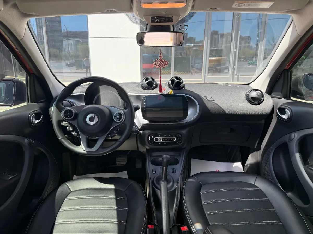 2016 Smart smart forfour 1.0L 71HP L3 6DCT,autocango,china used car exporter,china ev exporter,chinese used car exporter,chinese used ev exporter
