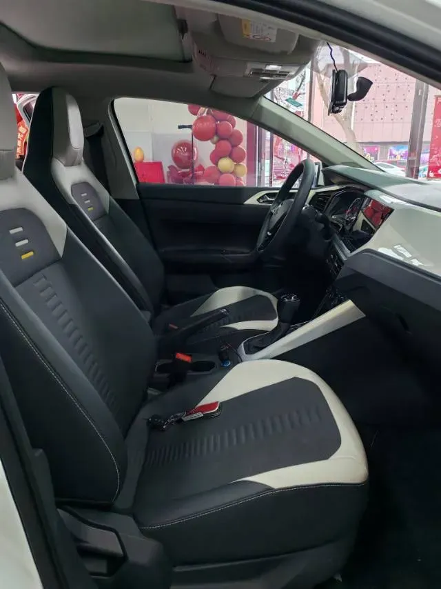 2021 Haval H6 1.5T 169HP L4 7DCT,autocango,china used car exporter,china ev exporter,chinese used car exporter,chinese used ev exporter