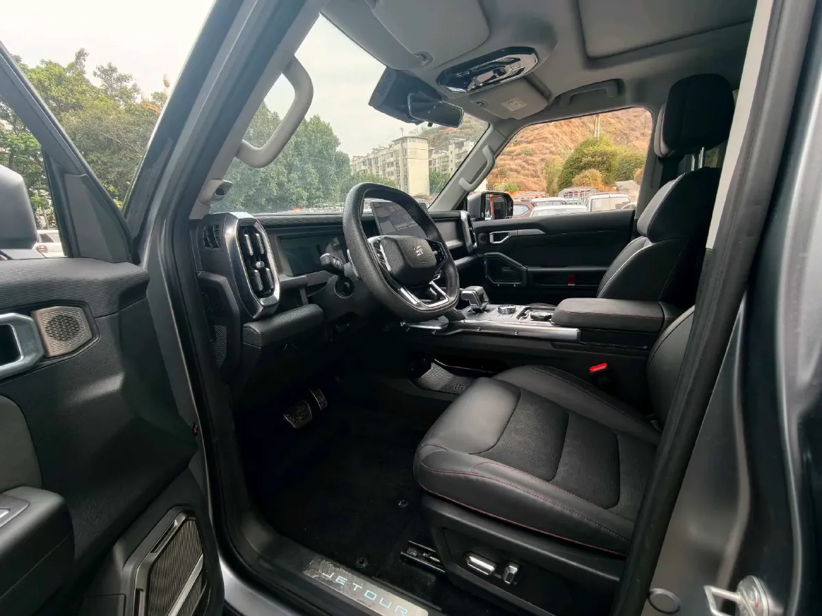 2023 Jetour Traveller 2.0T 254HP L4 7DCT,autocango,china used car exporter,china ev exporter,chinese used car exporter,chinese used ev exporter