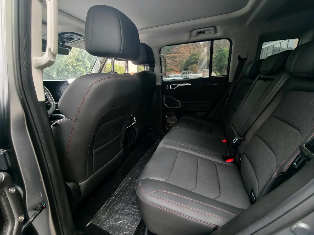 2023 Jetour Traveller 2.0T 254HP L4 7DCT,autocango,china used car exporter,china ev exporter,chinese used car exporter,chinese used ev exporter