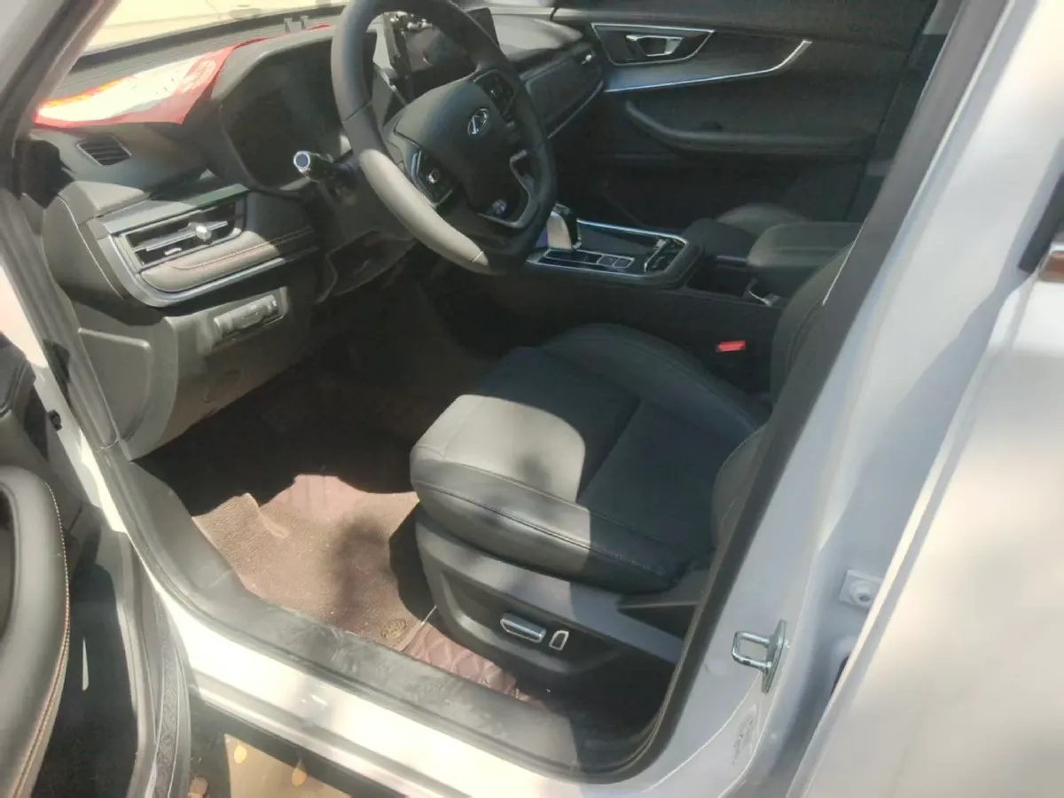 2022 Chery Tiggo 8 1.5T 156HP L4 6DCT,autocango,china used car exporter,china ev exporter,chinese used car exporter,chinese used ev exporter