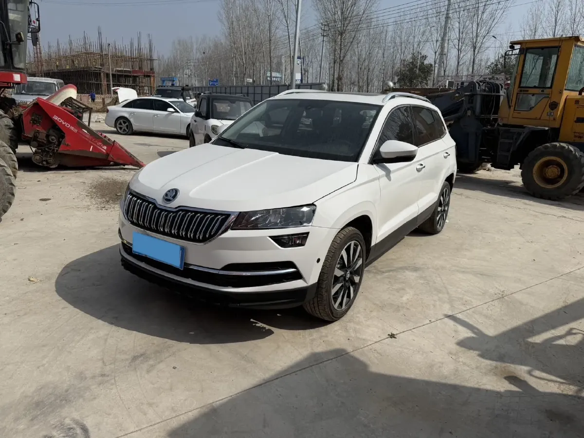2021 Skoda Karoq 1.4T 150HP L4 7DCT,autocango,china used car exporter,china ev exporter,chinese used car exporter,chinese used ev exporter