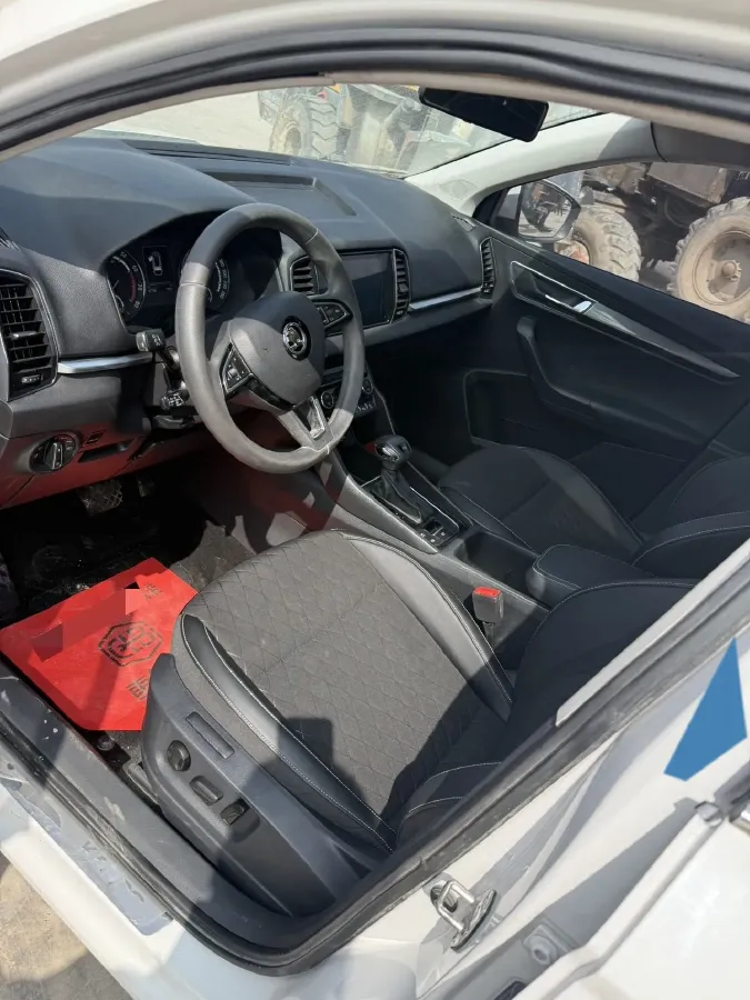 2021 Skoda Karoq 1.4T 150HP L4 7DCT,autocango,china used car exporter,china ev exporter,chinese used car exporter,chinese used ev exporter