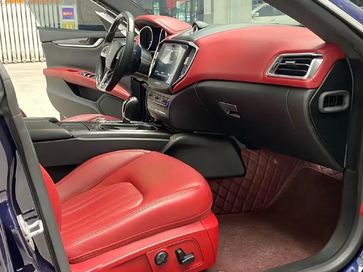 2018 Maserati Ghibli 3.0T 350HP V6 8AT,autocango,china used car exporter,china ev exporter,chinese used car exporter,chinese used ev exporter