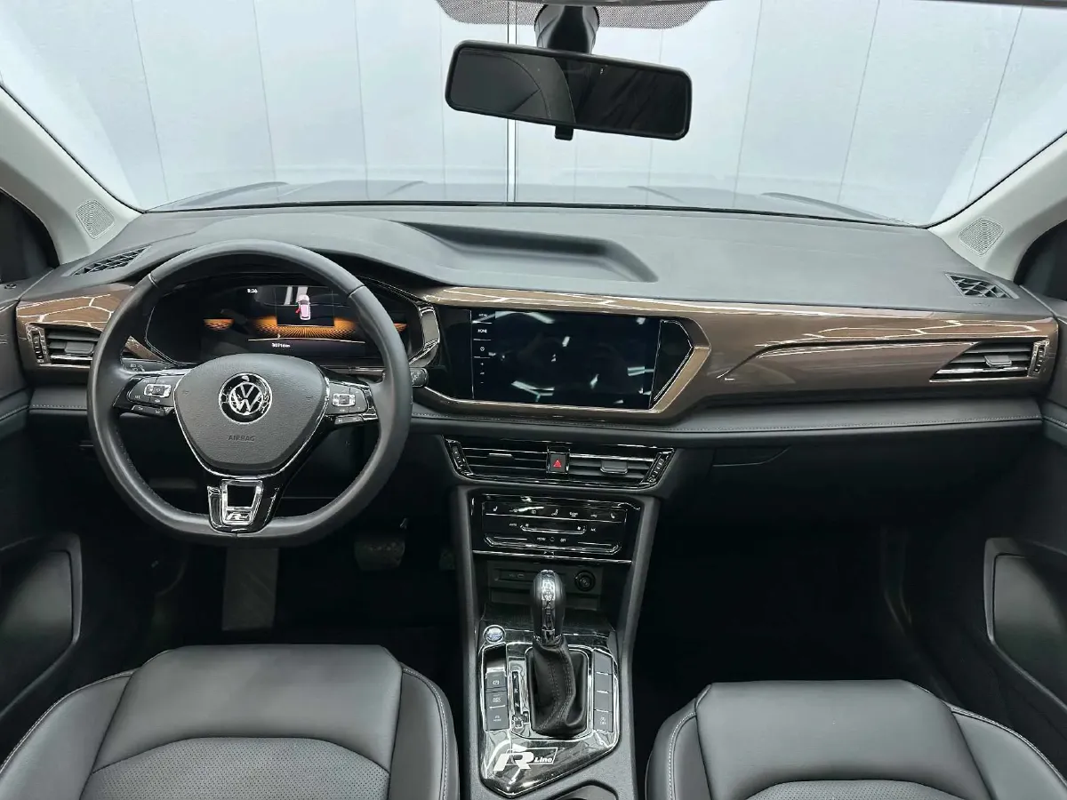 2022 Volkswagen Tharu 1.4T 150HP L4 7DCT,autocango,china used car exporter,china ev exporter,chinese used car exporter,chinese used ev exporter