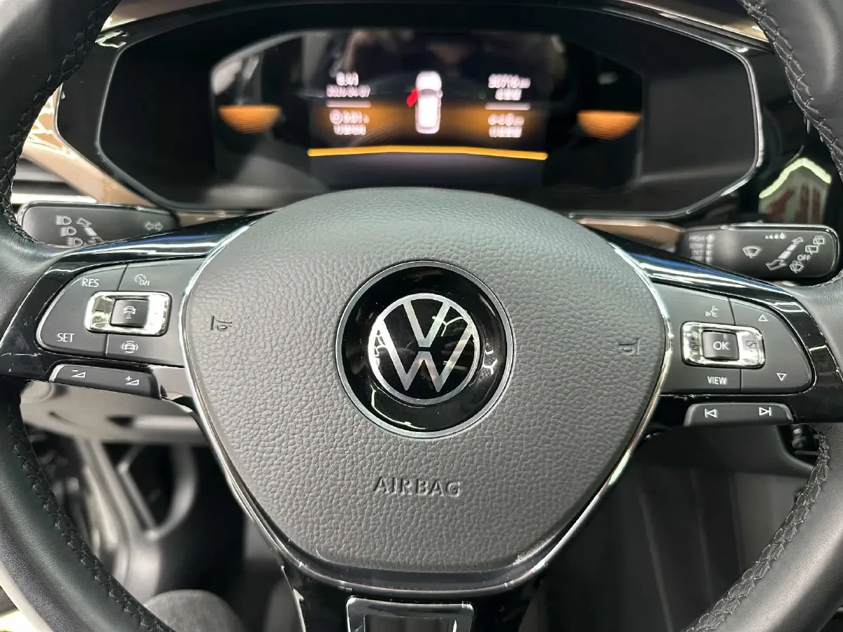 2022 Volkswagen Tharu 1.4T 150HP L4 7DCT,autocango,china used car exporter,china ev exporter,chinese used car exporter,chinese used ev exporter