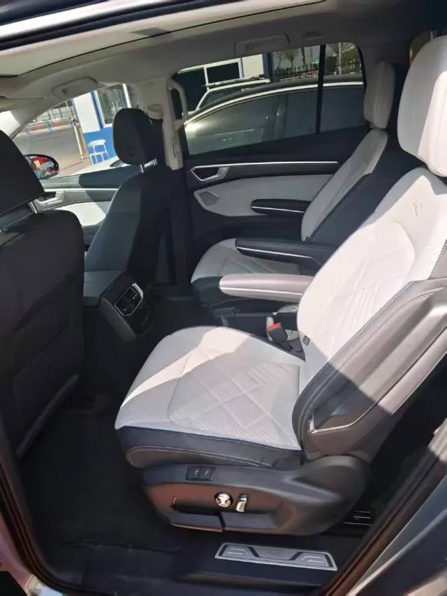 2025 Volkswagen Talagon 2.0T 220HP L4 7DCT,autocango,china used car exporter,china ev exporter,chinese used car exporter,chinese used ev exporter