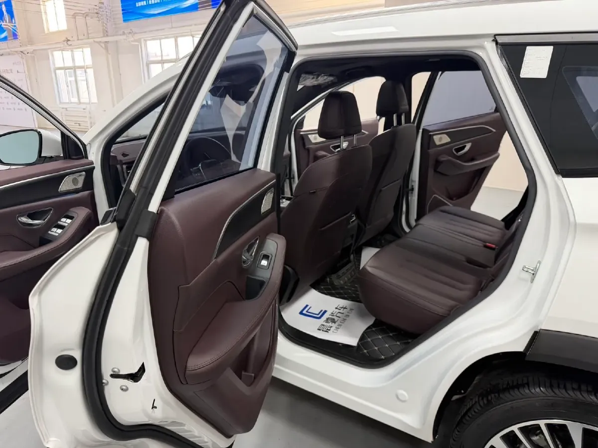2023 Jetour X90 2.0T 254HP L4 7DCT,autocango,china used car exporter,china ev exporter,chinese used car exporter,chinese used ev exporter