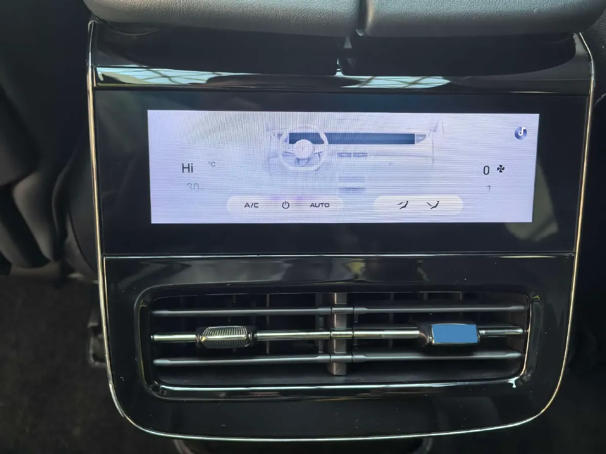 2025 Voyah FREE 1.5T 150HP L4 REEV 43KWH,autocango,china used car exporter,china ev exporter,chinese used car exporter,chinese used ev exporter